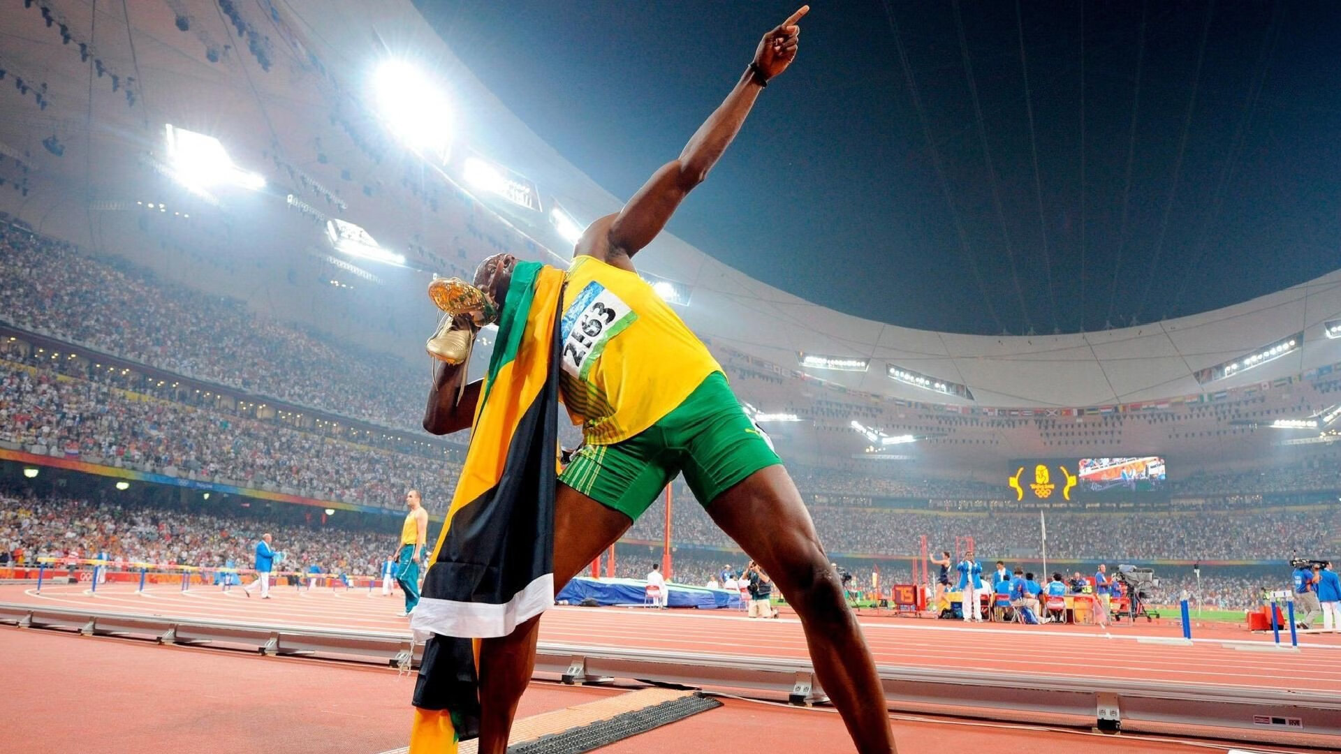 斯密斯:凭借战术敏感度,迅速改变比赛局势,成为全黑队的“战术核心”